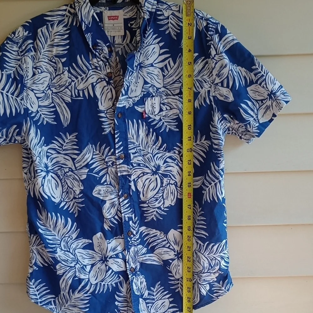 Levi's Blue and White Casual Button Down Shirt with‎ Tropical Print